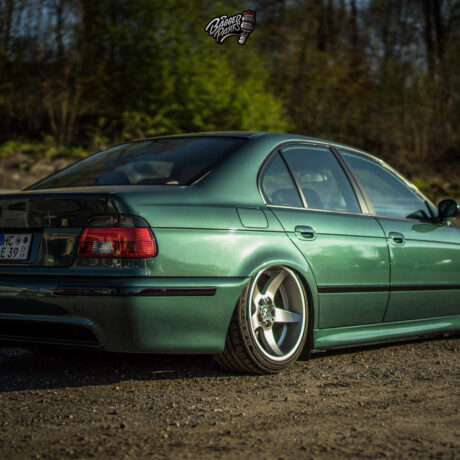 BMW E39 540i Limouine